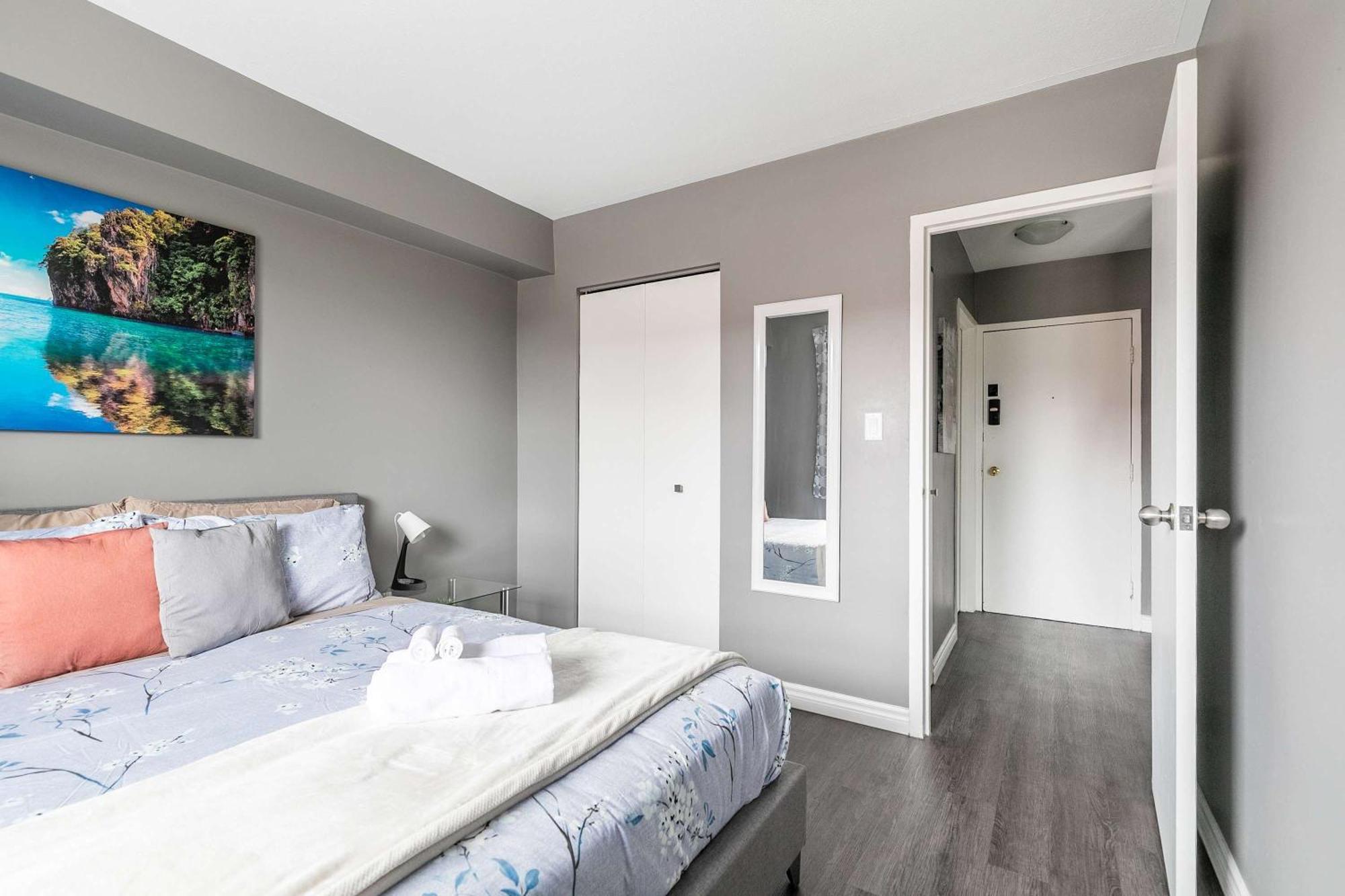 Glenview West Apartment W Patio - Near Downtown ฮามิลตัน ภายนอก รูปภาพ