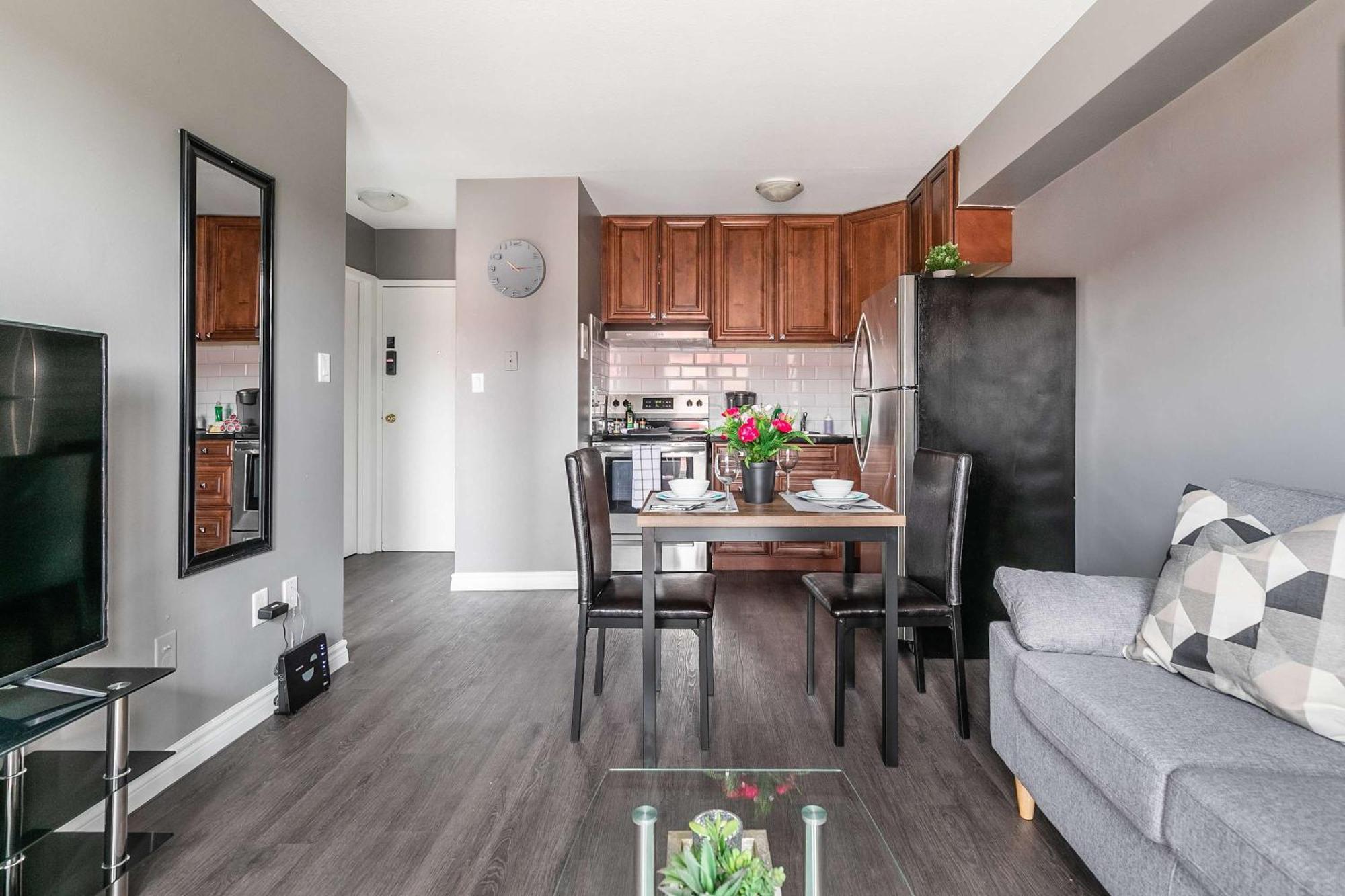 Glenview West Apartment W Patio - Near Downtown ฮามิลตัน ภายนอก รูปภาพ